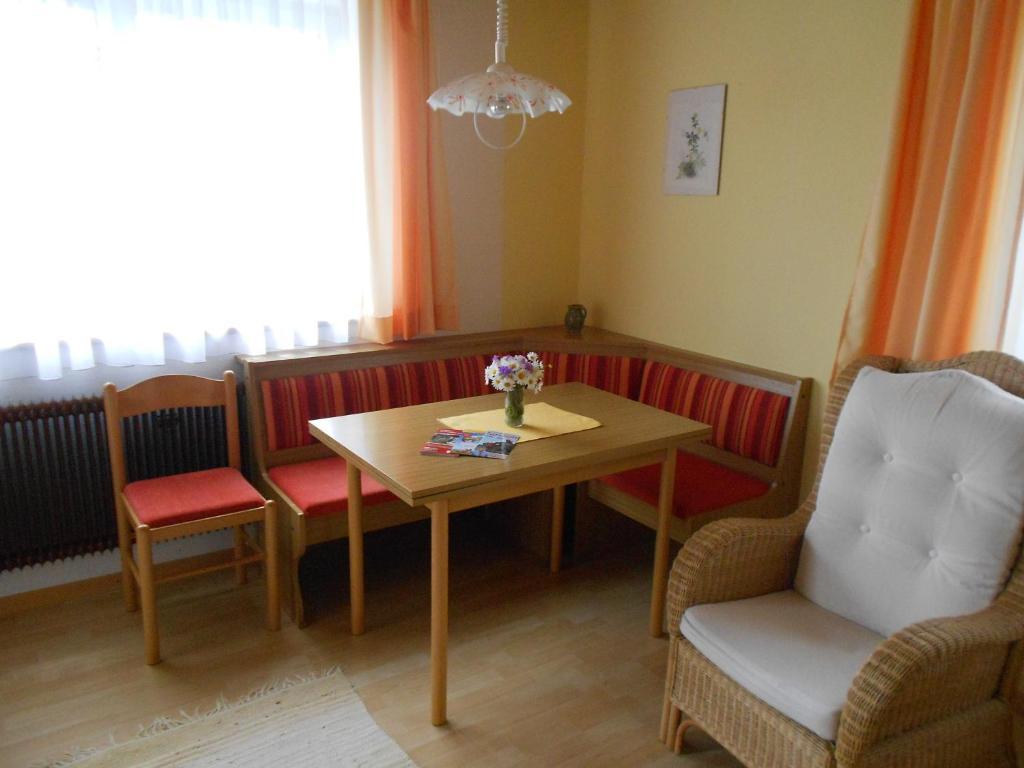 Haus Moni Apartment Mauterndorf  Ruang foto