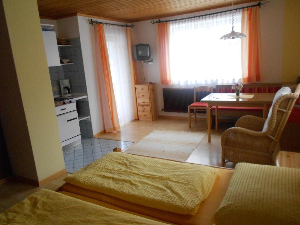 Haus Moni Apartment Mauterndorf  Ruang foto