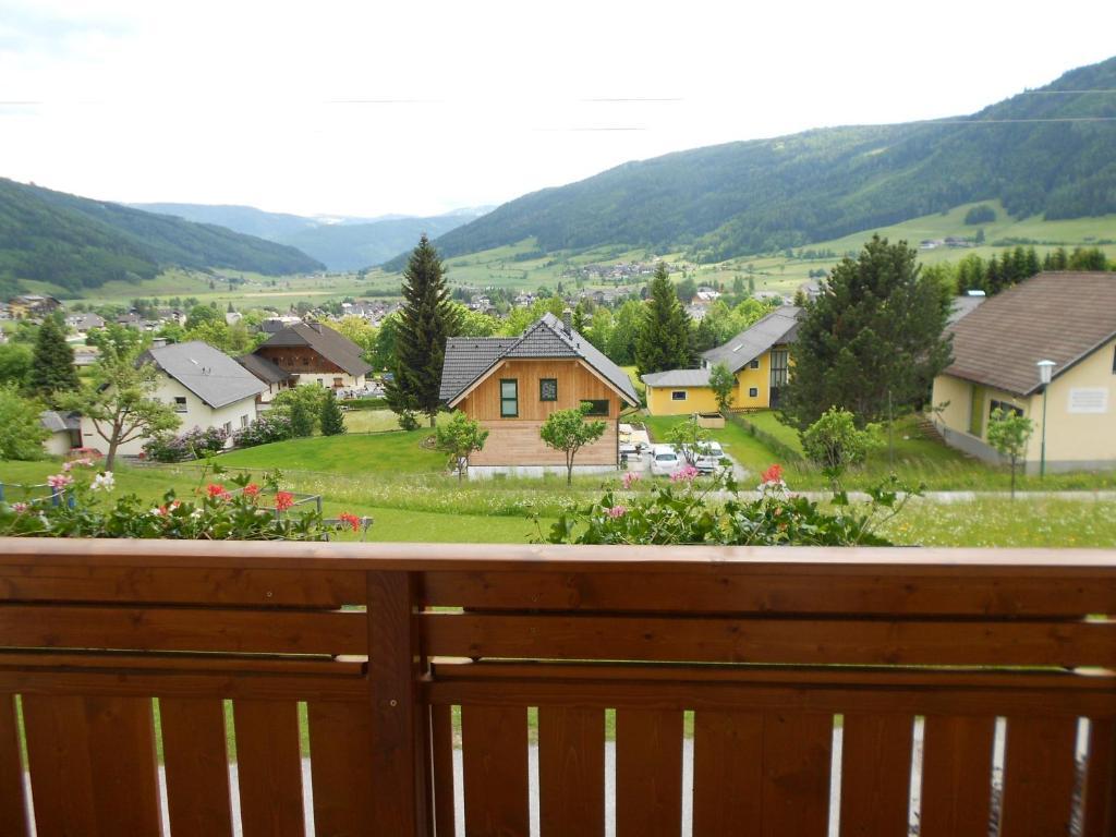 Haus Moni Apartment Mauterndorf  Ruang foto